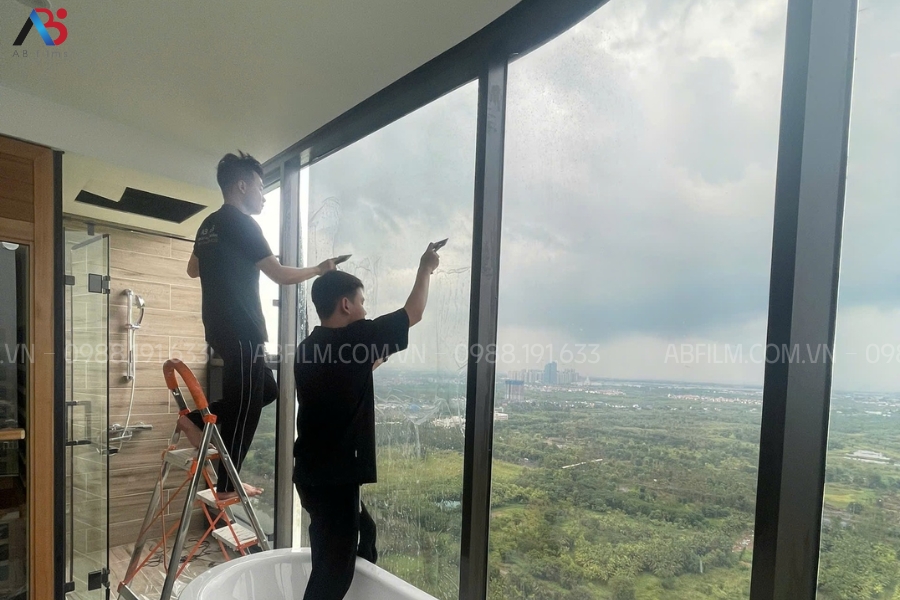 Dán kính chống nắng chung cư, căn hộ