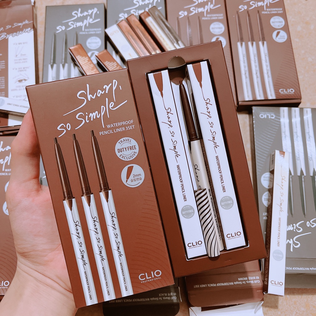 Chì kẻ mí mắt Clio Sharp So Simple Waterproof Pencil Liner dạng sáp chính hãng