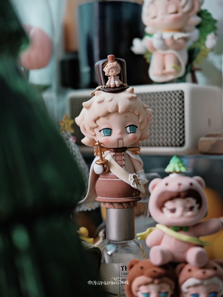 FAYA Standchen Of Snow Kingdom Figure Series