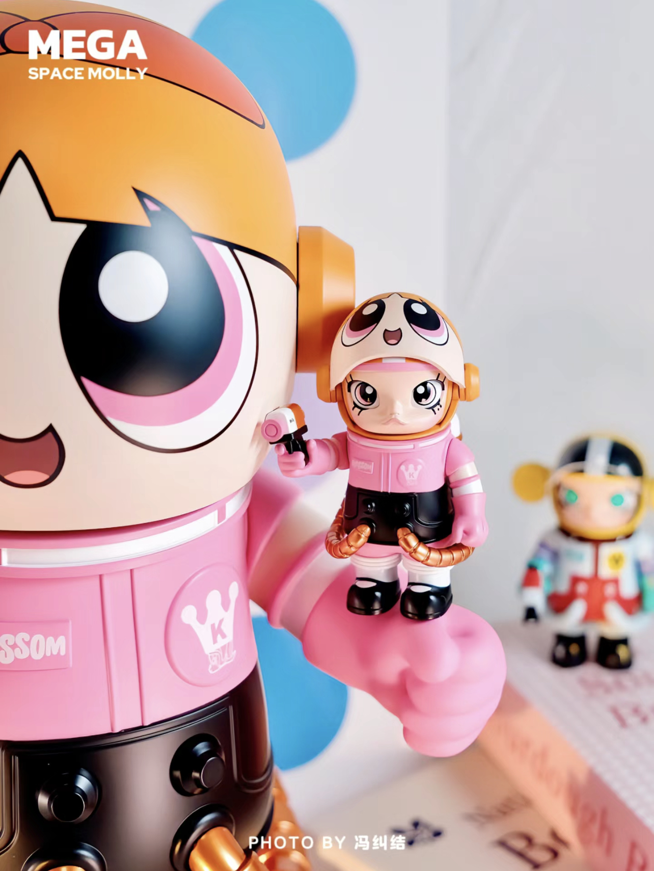 SPACE MOLLY x Powerpuff Girls 400% + 100% Figures - Blossom