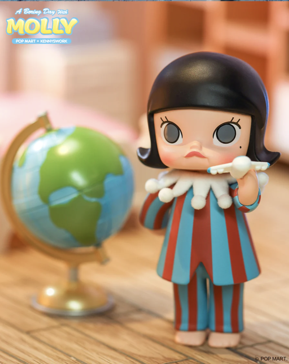 MOLLY A Boring Day With Molly Figure Series