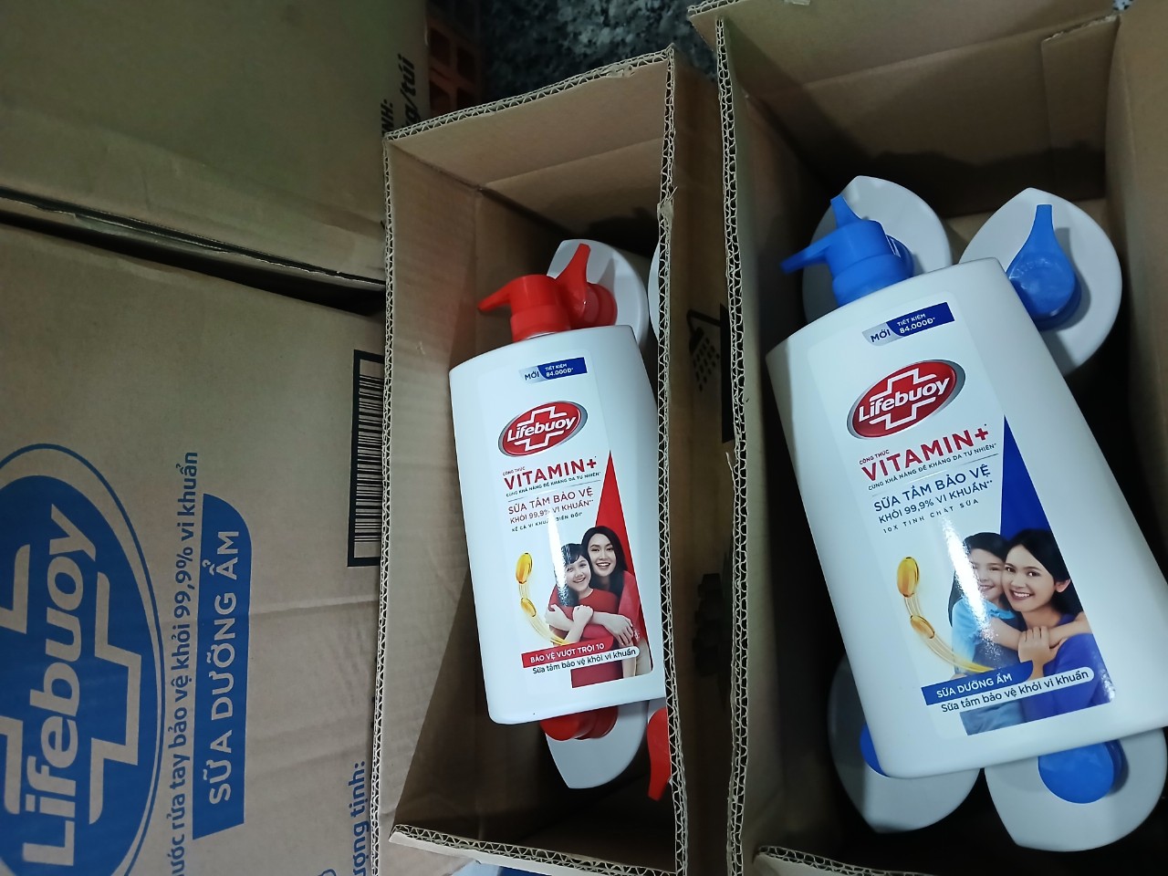 Sữa tắm LIFEBOUY 1.1KG  bảo vệ vượt trội 10