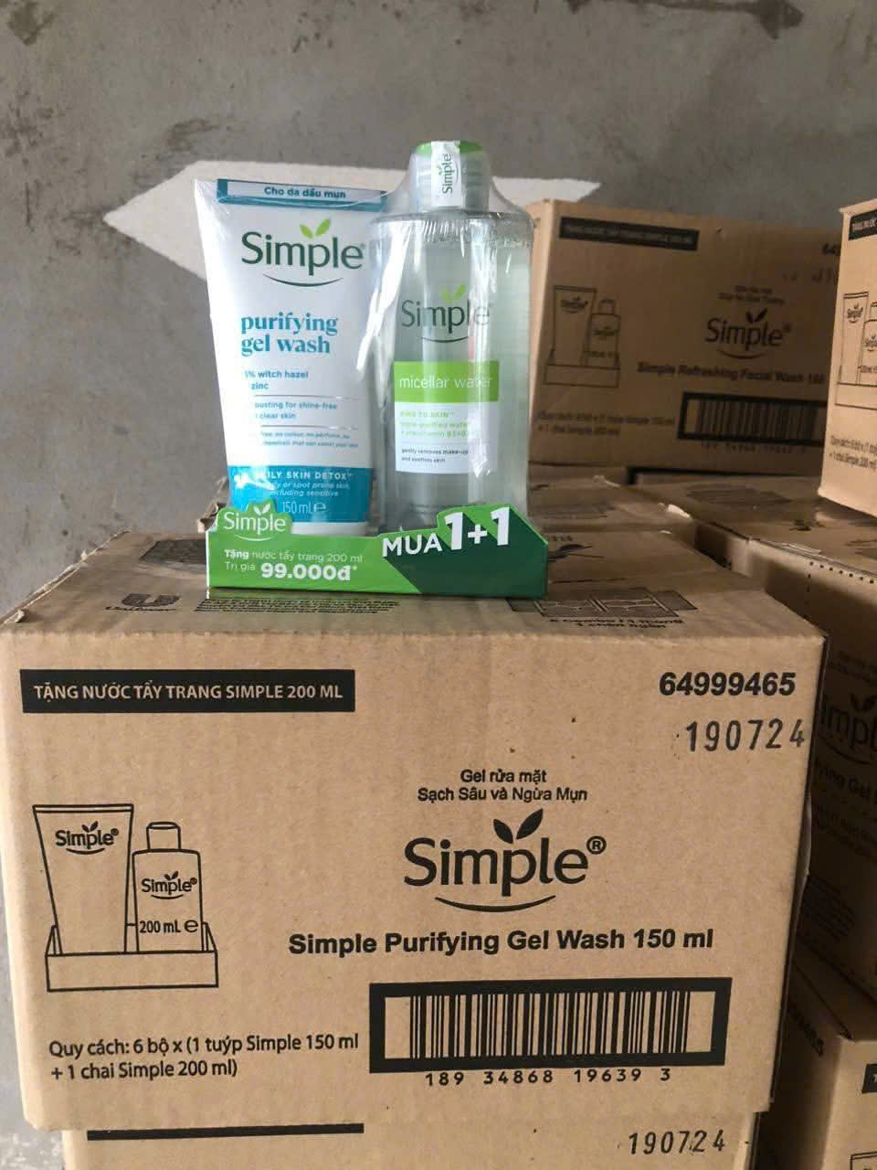 Gel rửa mặt Simple Purifying Gel Wash- Kiềm dầu giảm nhờn tuýp 150ml (tặng nước tẩy trang 200ml)