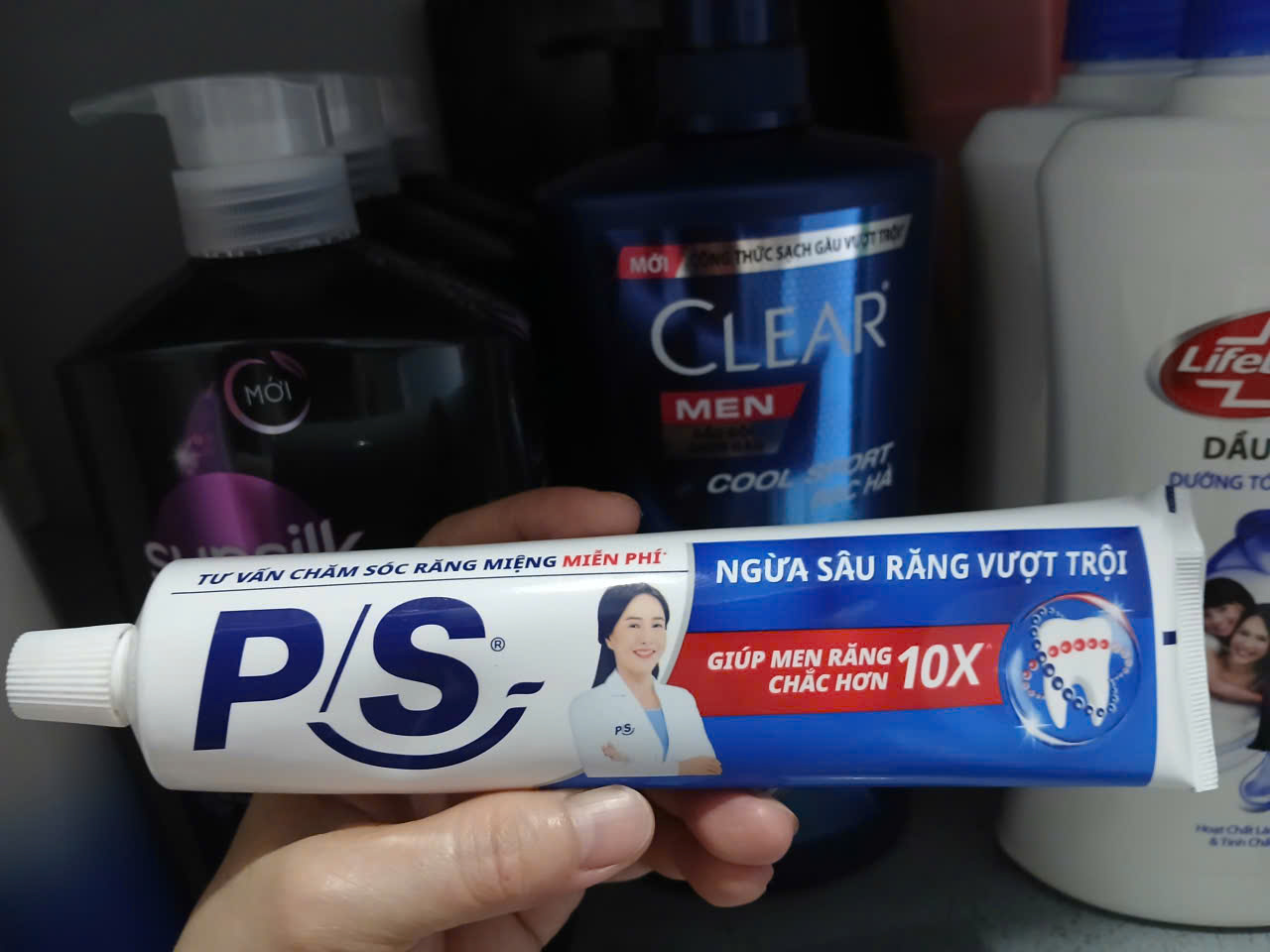 Kem Đánh Răng P/S 230g Ngừa Sâu Răng Vượt Trội