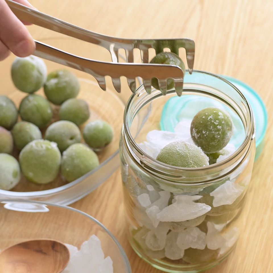 Cách làm sấu ngâm đường giòn ngon không nổi váng