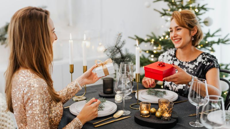 Quà Tặng Giáng Sinh Cho Gia Đình: Gợi Ý Tinh Tế Và Thiết Thực Mùa Noel