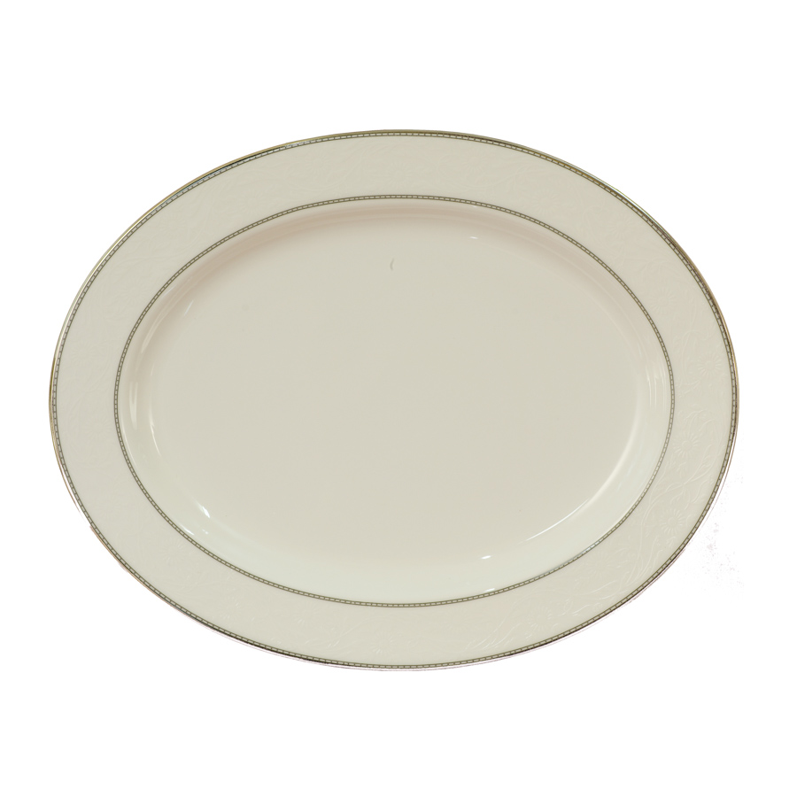 Đĩa bầu dục trắng sứ tro xương viền bạc Hàn Quốc Haengnam