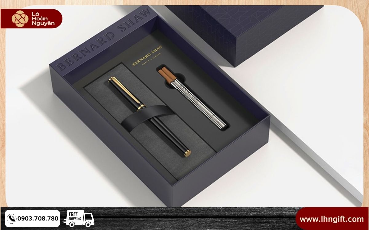 Kỷ Niệm Cống Hiến – Tôn Vinh Sự Gắn Bó Và Đóng Góp Lâu Dài