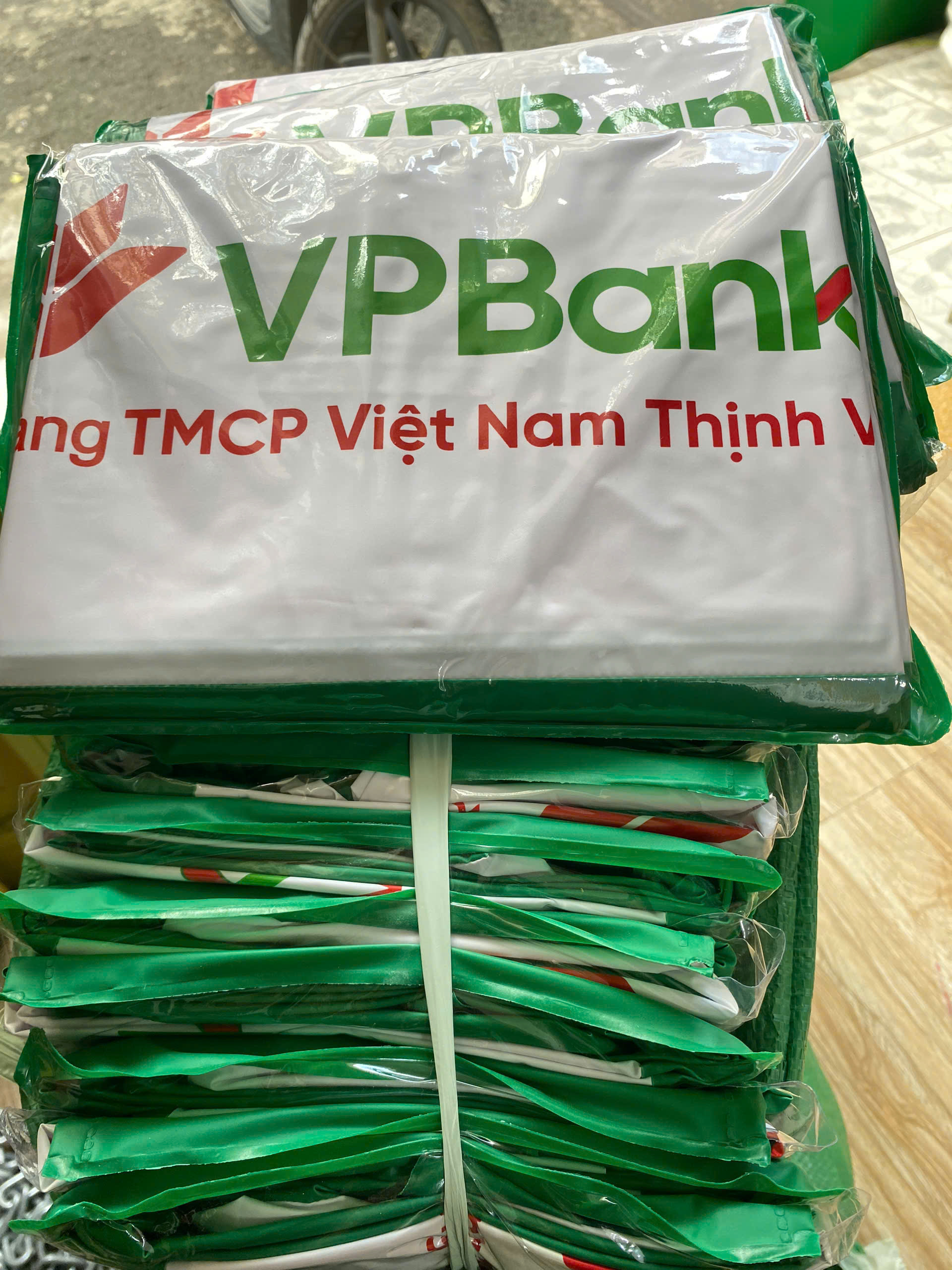 Áo mưa vải dù