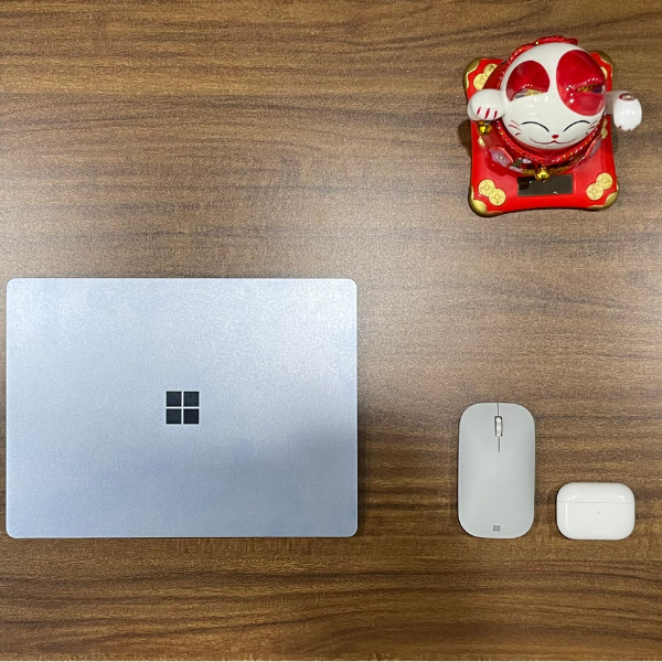 Surface laptop go