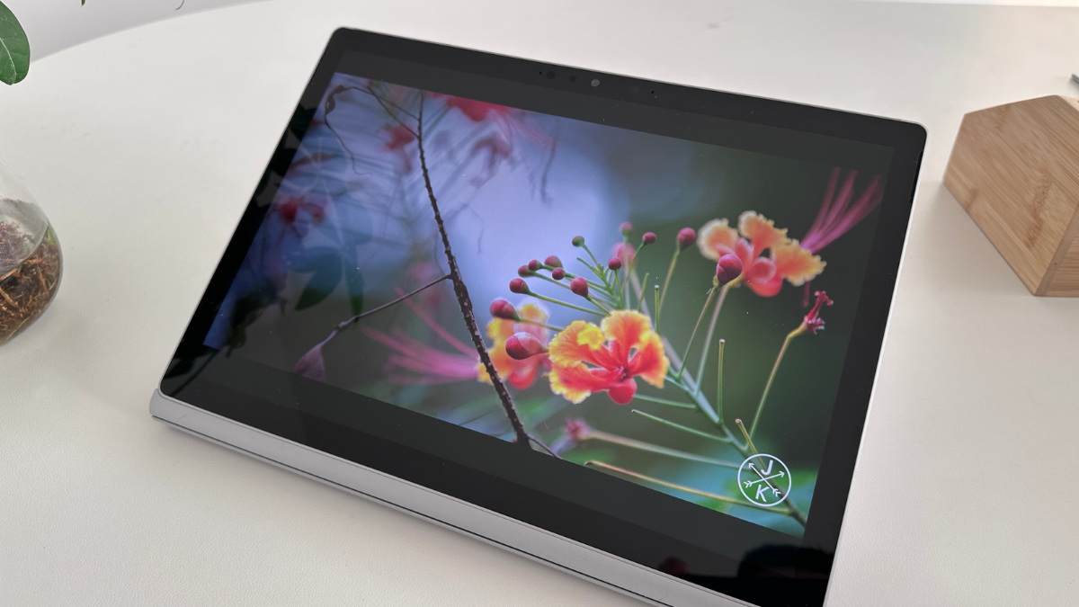 microsoft surface book 2