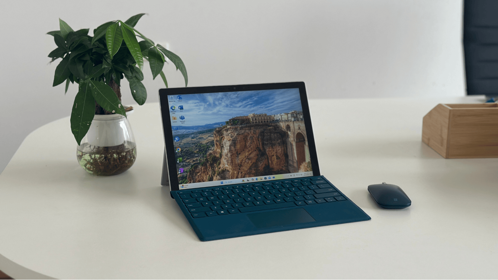 Surface Pro 7 intel core i7 1065G7  , Ram 16Gb, SSD 256GB Liknew 1866 (Combo kèm phím). - 1866