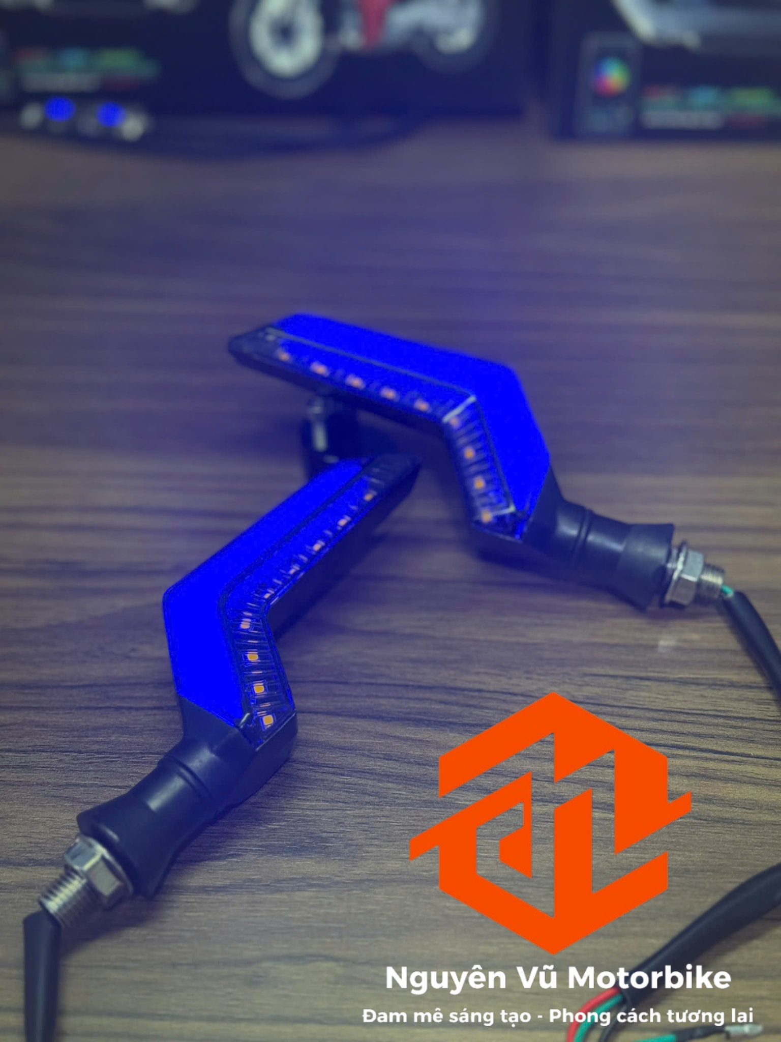 Xi nhan chữ z điện 12V