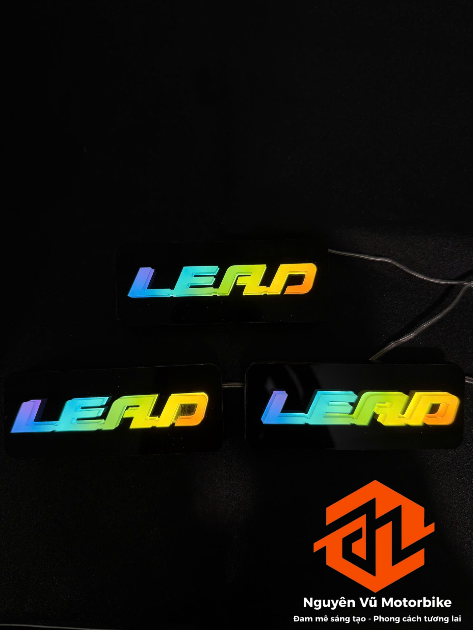 Phụ Kiệm Đèn Biển Số LED Mica Nổi