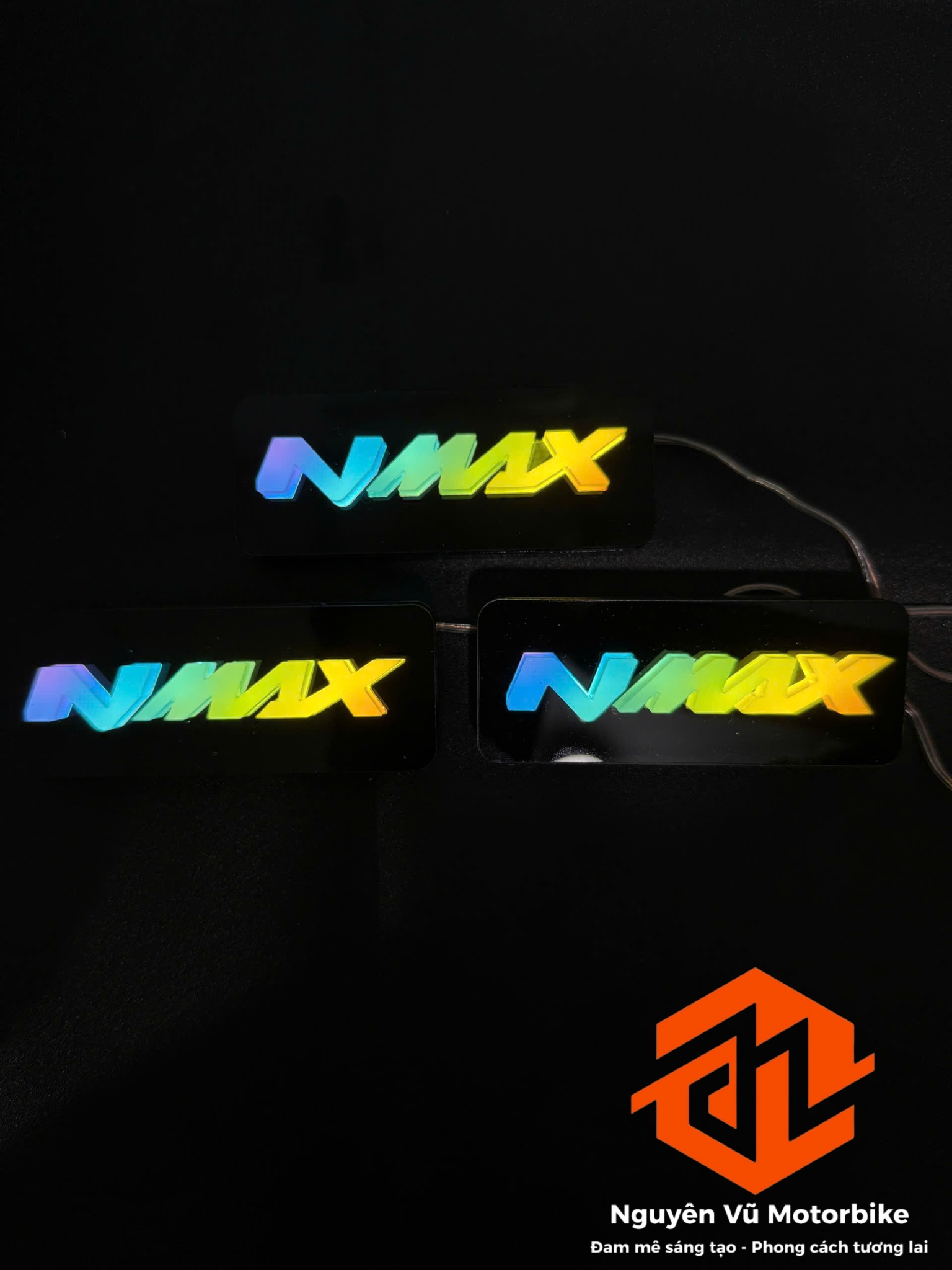 Phụ Kiệm Đèn Biển Số LED Mica Nổi