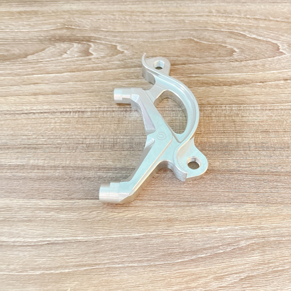 Pát trước Ex 135 đĩa 260/267mm xài heo 81 Racing