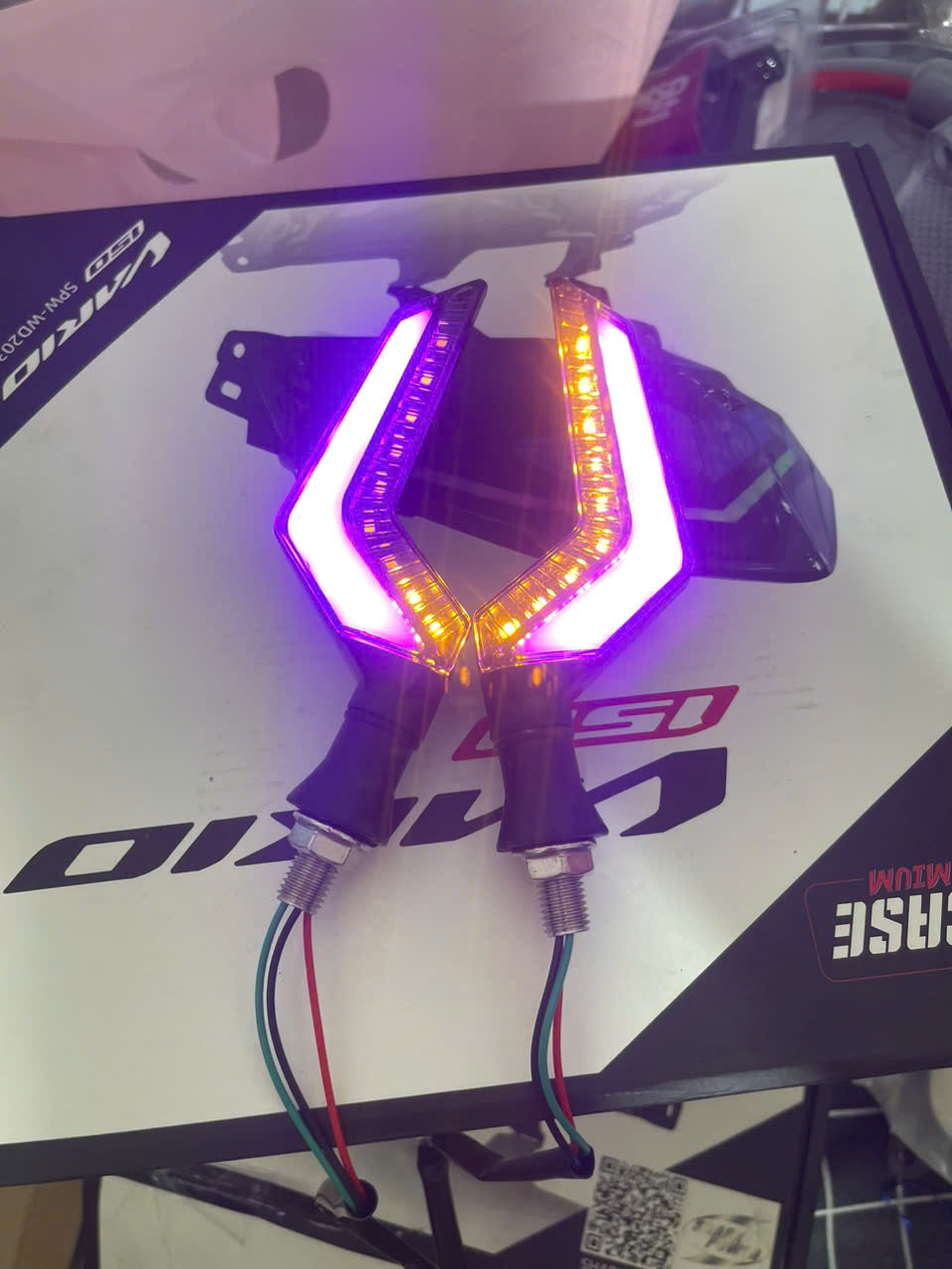 Xi nhan chữ z điện 12V