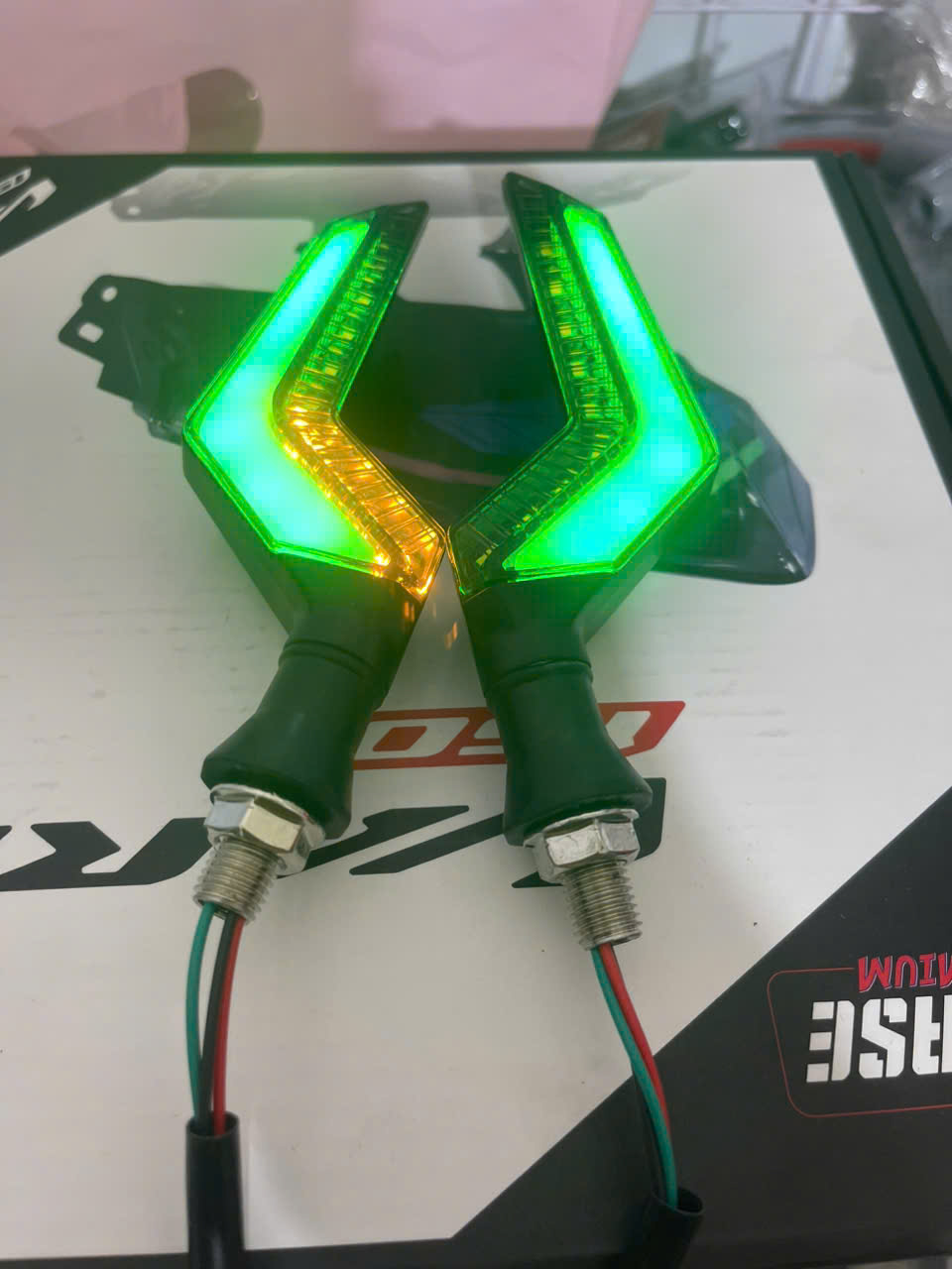 Xi nhan chữ z điện 12V