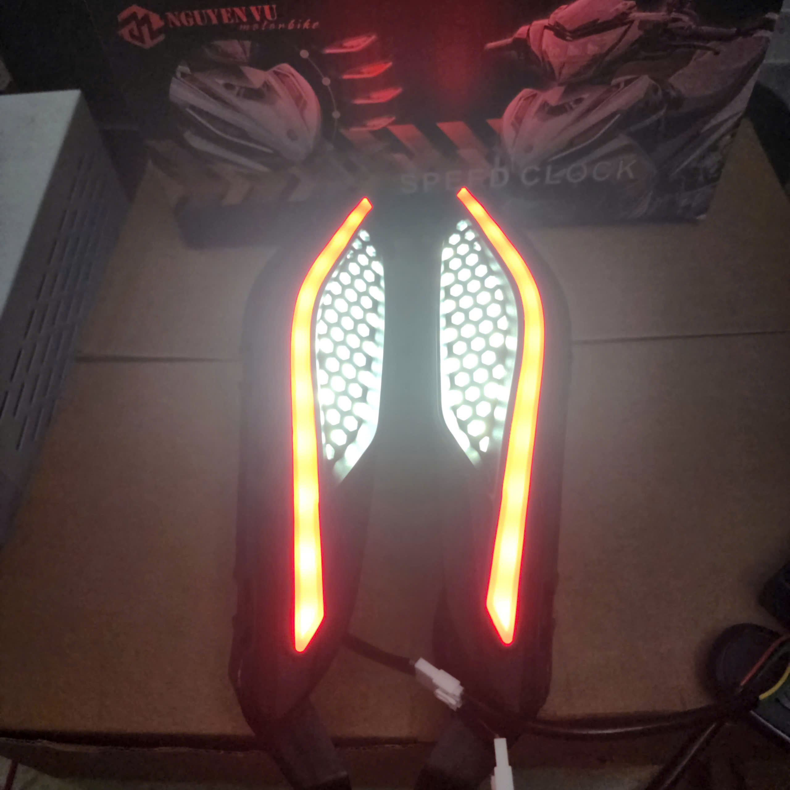 Đèn demi cho winner V1