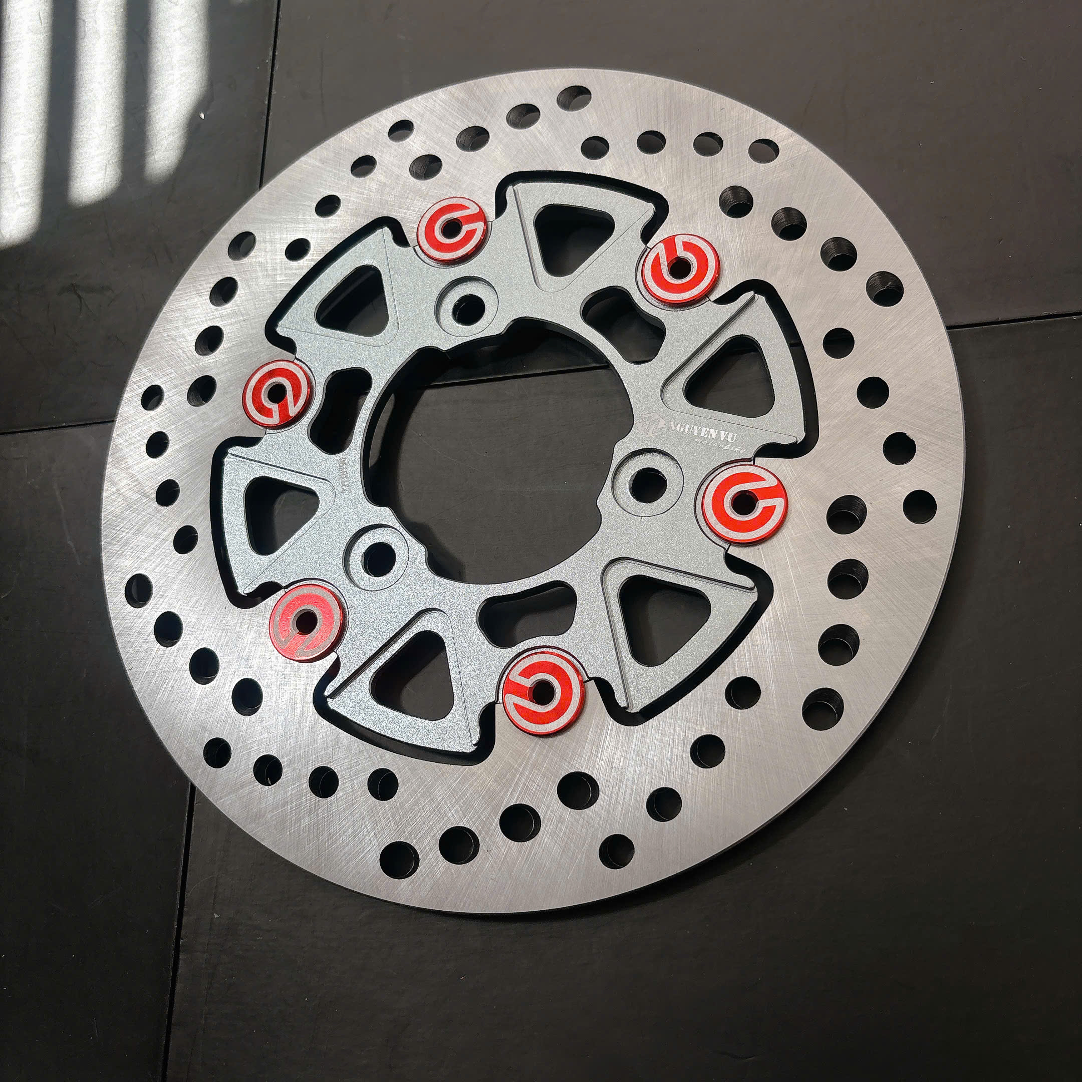 🚫 BÁN LẺ 🚫Đĩa Sau Raider Vành xéo Nút brembo VÀNG ĐỒNG 220mm mẫu NVM V2