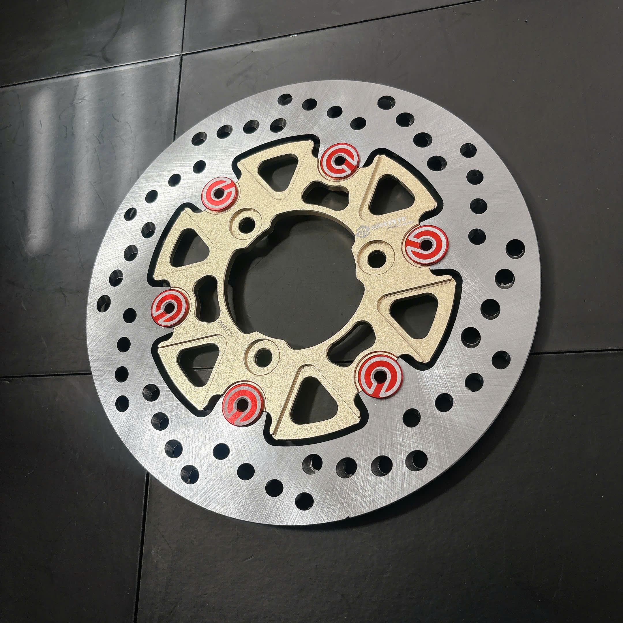 🚫 BÁN LẺ 🚫Đĩa Sau Raider Vành xéo Nút brembo VÀNG ĐỒNG 220mm mẫu NVM V2