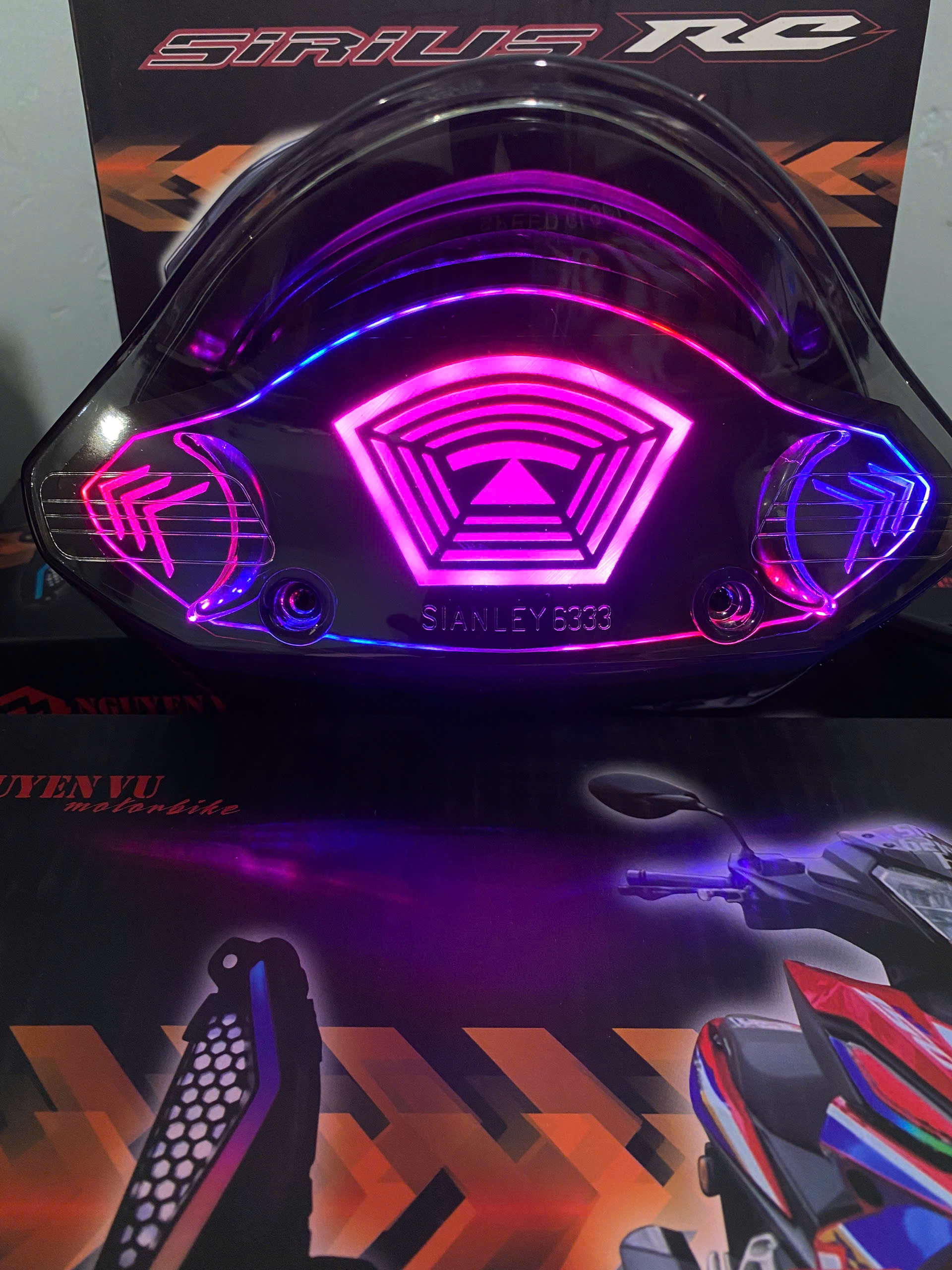 Đèn hậu Sirius Mẫu NVM V1