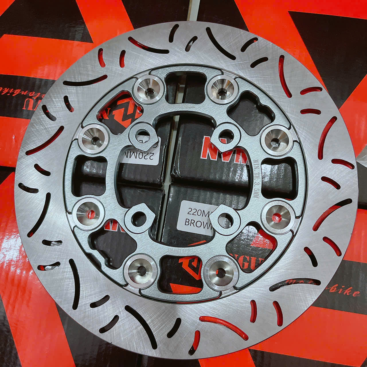 Đĩa thắng 220mm 4 lỗ thông dụng Thương hiệu NVM mẫu k7