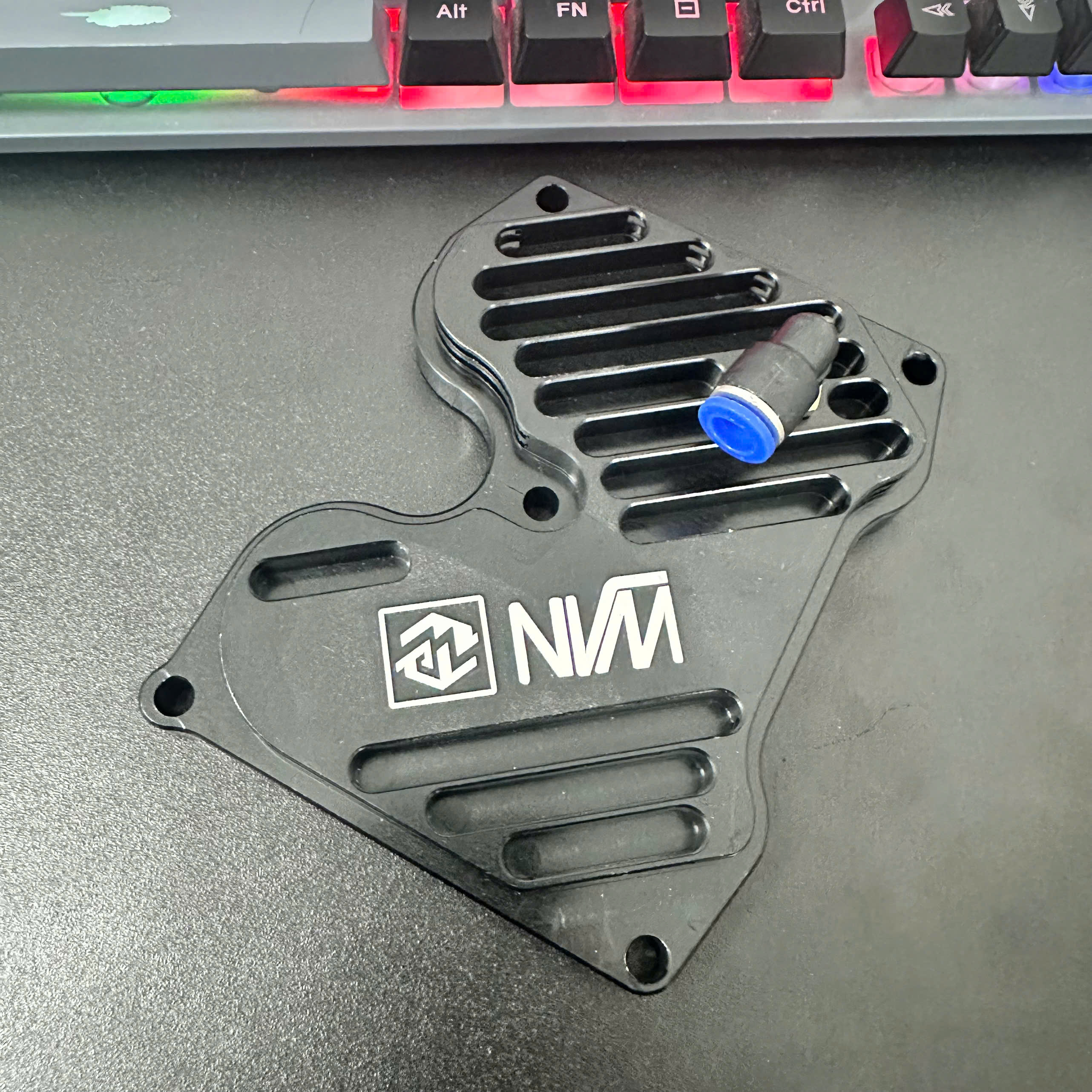 Bộ Nắp Đầu Bò Hợp Kim Nhôm CNC NVM EX135 4s, EX150 có ống hơi