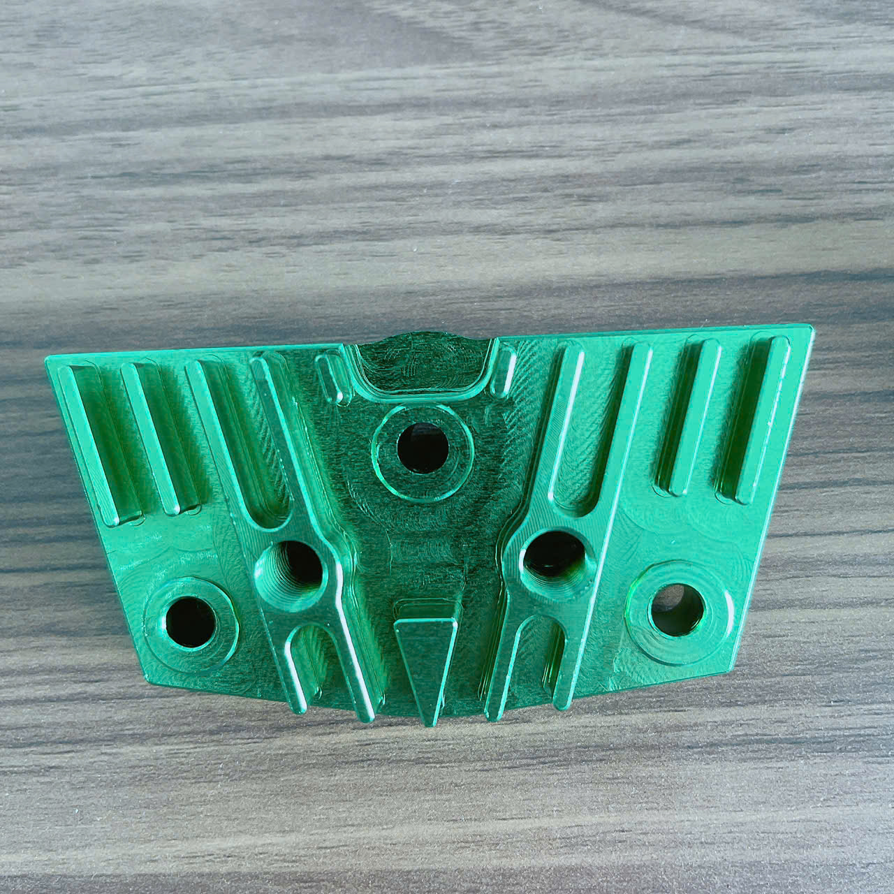 NẮP CÁNH BƯỚM CNC CÓ LỖ BẮT KÉT NHỚT SỬ DỤNG CHO ĐẦU WAVE DREAM