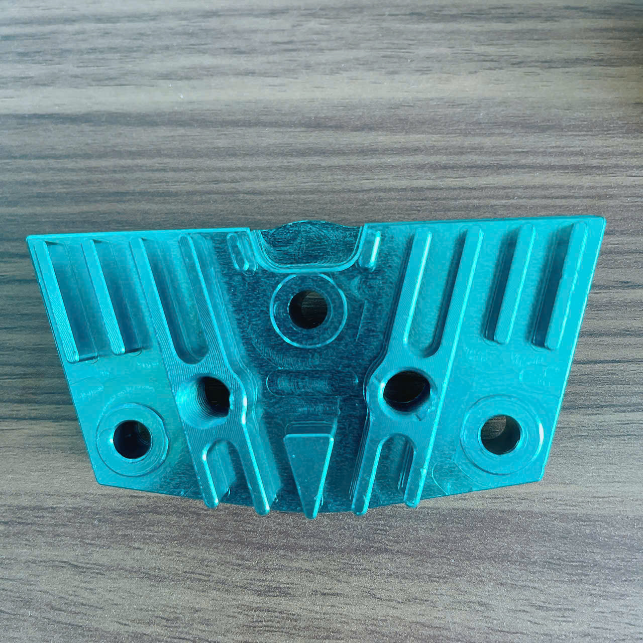 NẮP CÁNH BƯỚM CNC CÓ LỖ BẮT KÉT NHỚT SỬ DỤNG CHO ĐẦU WAVE DREAM