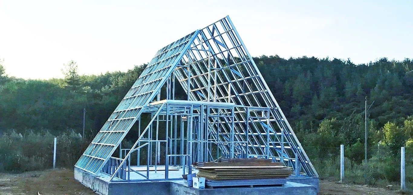 So sánh ưu điểm xây dựng nhà khung thép Homestay và các vật liệu khác