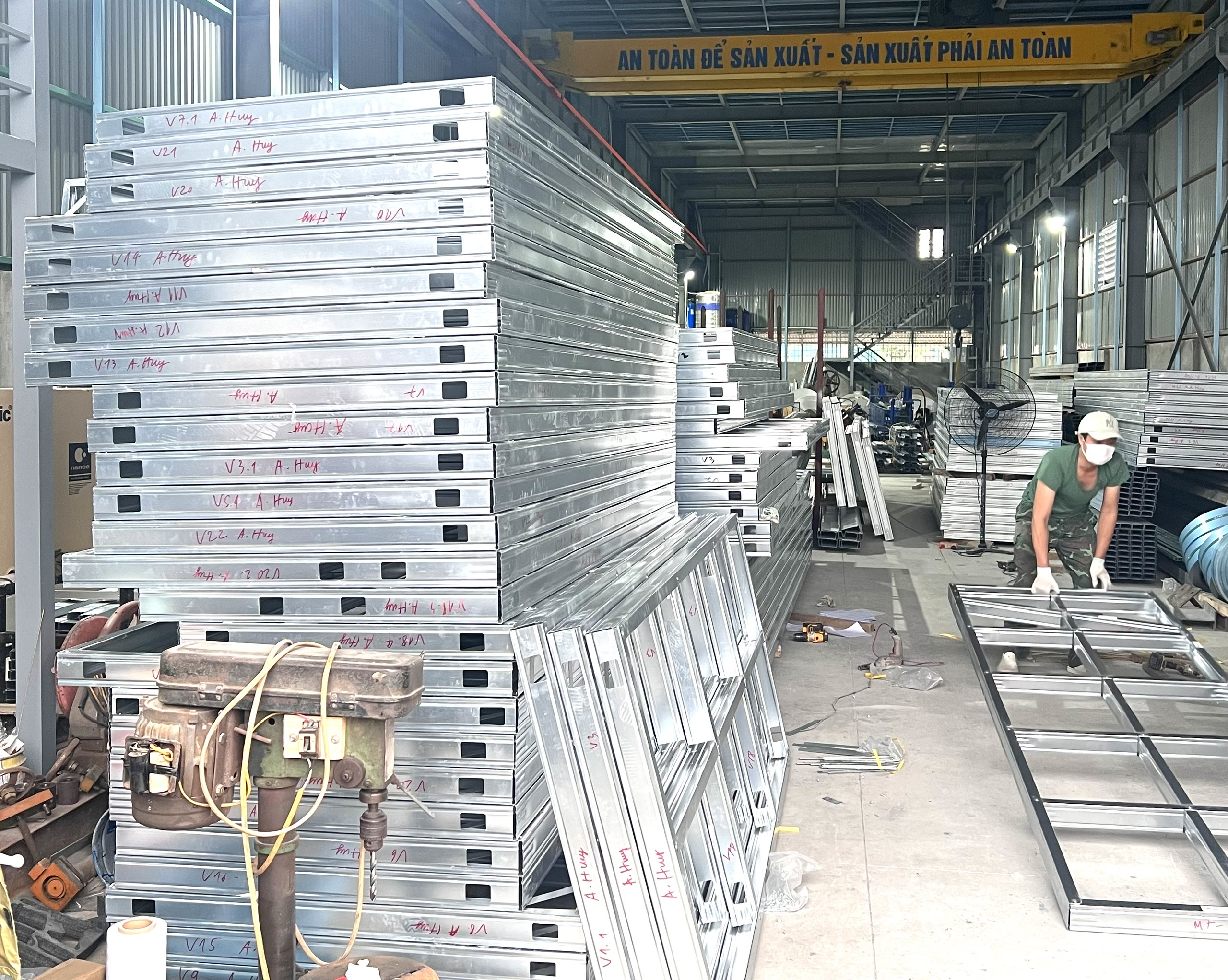 Lắp Ráp Khung Thép G550 Mạ Hợp Kim – Giải Pháp Nhà Lắp Ghép Bền Vững, Chính Xác & Tối Ưu Chi Phí