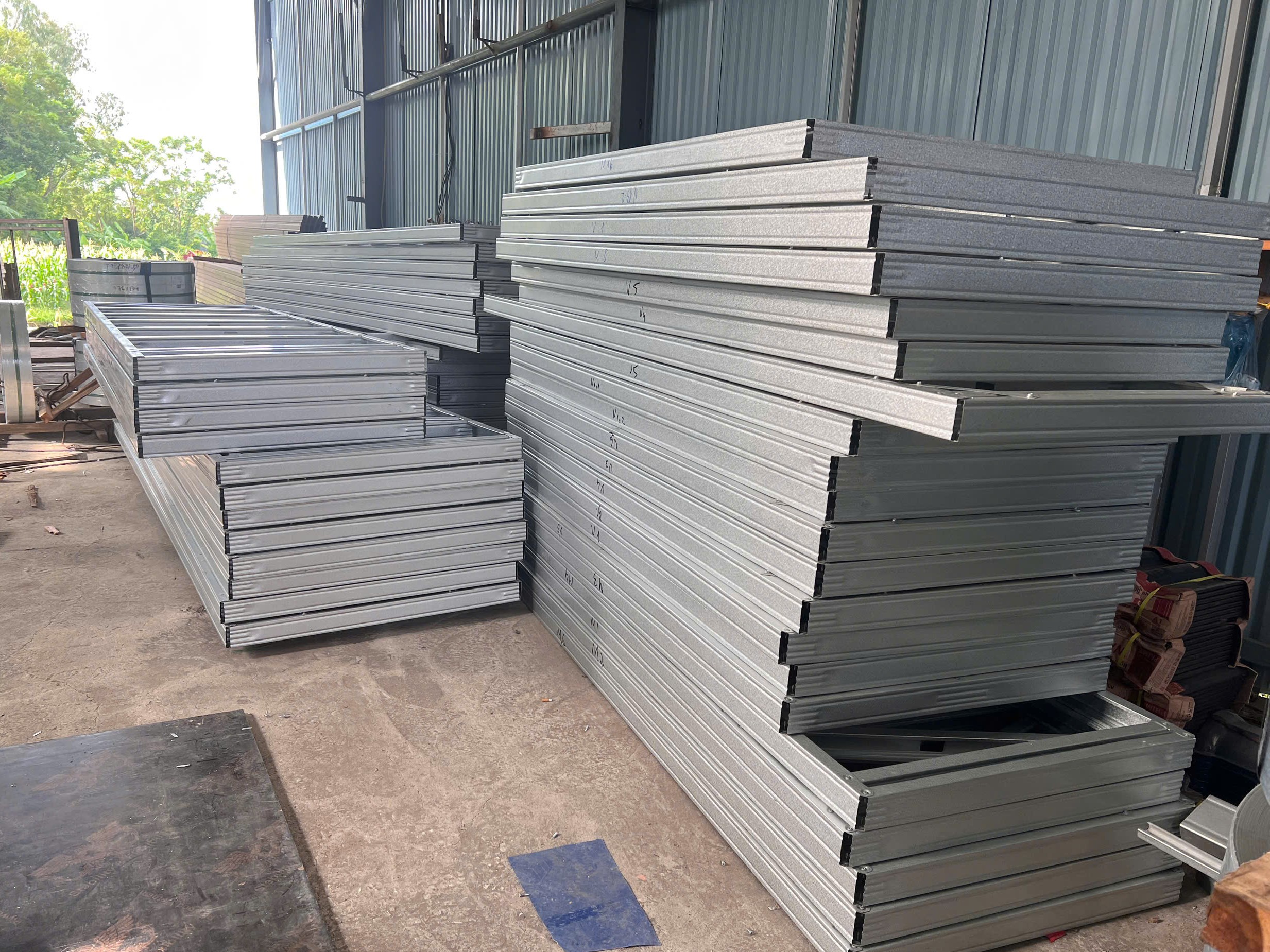 Sản Xuất Khung Thép Lắp Ghép – Giải Pháp nhanh, Bền Vững Cho Công Trình.