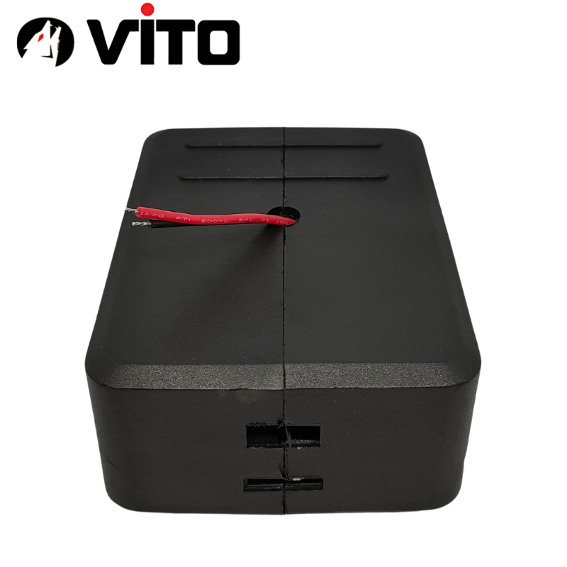 Đế Kèm Công Tắc Chân Pin MAKITA 40MM Nhựa ABS Đúc Lắp Ghép VITO Gồm Dây, Tiếp Điểm