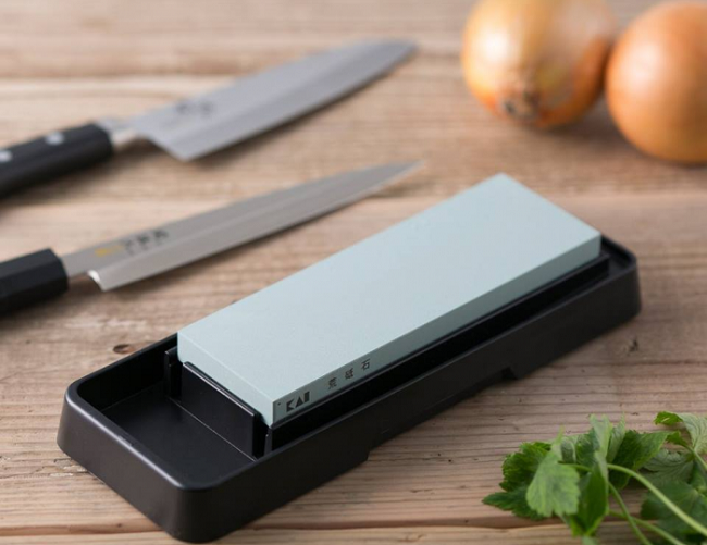 CHỌN ĐÁ MÀI DAO CHO DAO BẾP CÓ THỰC SỰ DỄ?