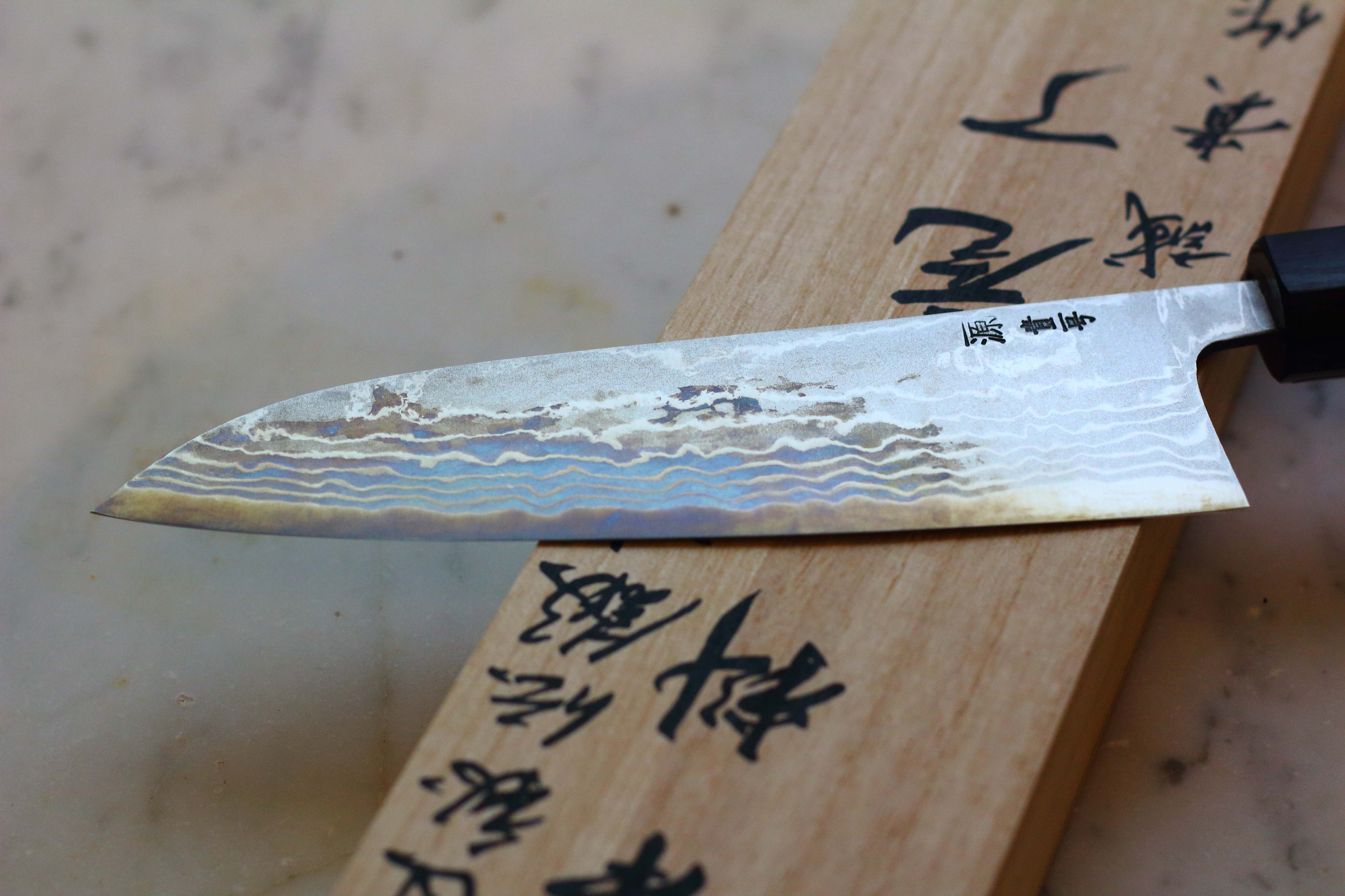 PATINA TRÊN DAO NHẬT LÀ GÌ?