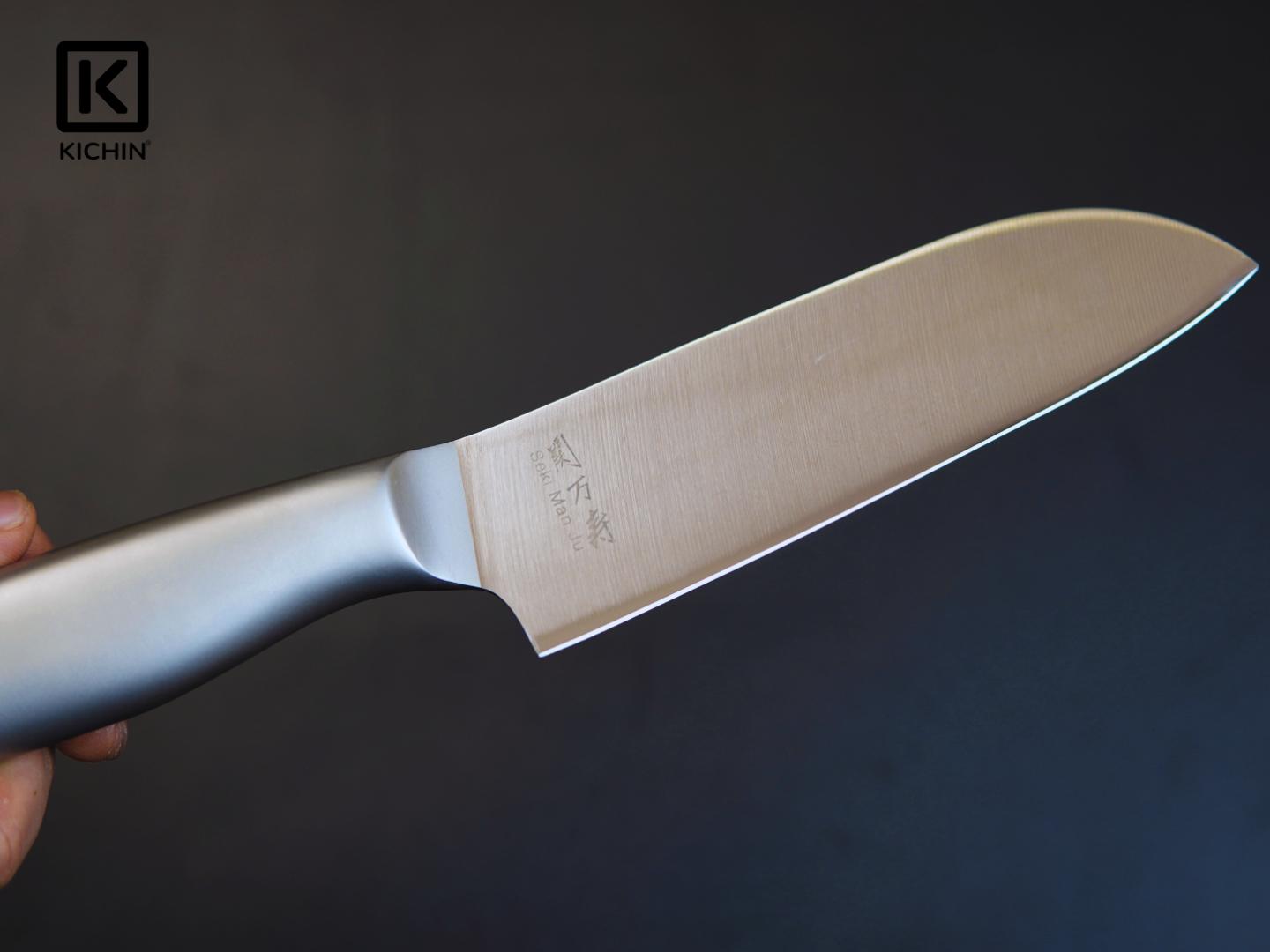Dao thái đa năng Nhật cao cấp KAI Seki ManJu cán kim loại Small Santoku - 041BE0402 (145mm)