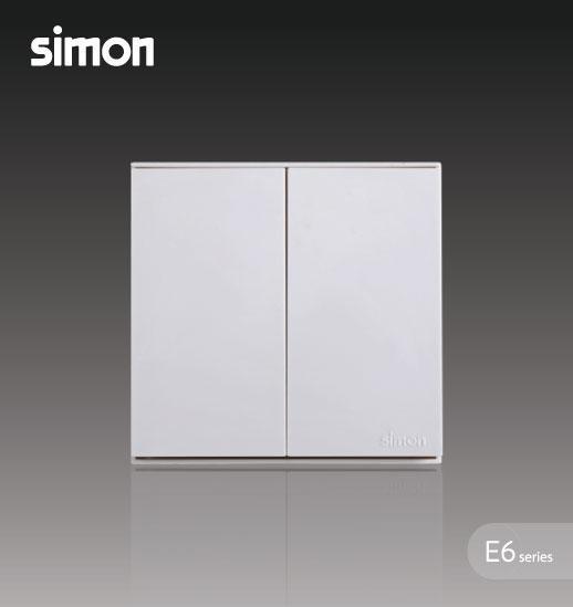  Bộ công tắc đôi, hai chiều lắp đế âm chuẩn vuông mặt trắng Simon E6 721022