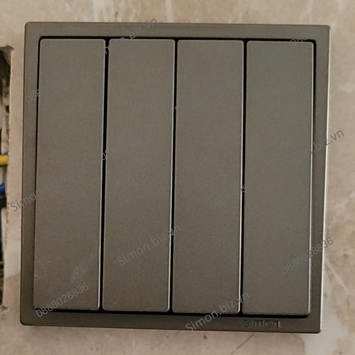 Module công tắc bốn 2 chiều màu Xám (Grey) Simon i7 701042-61