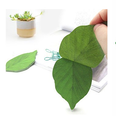 GIẤY NHỚ HÌNH CHÚ THỎ CON DỄ THƯƠNG VÀ CHIẾC LÁ XINH XẮN .CRAFT HOUSE