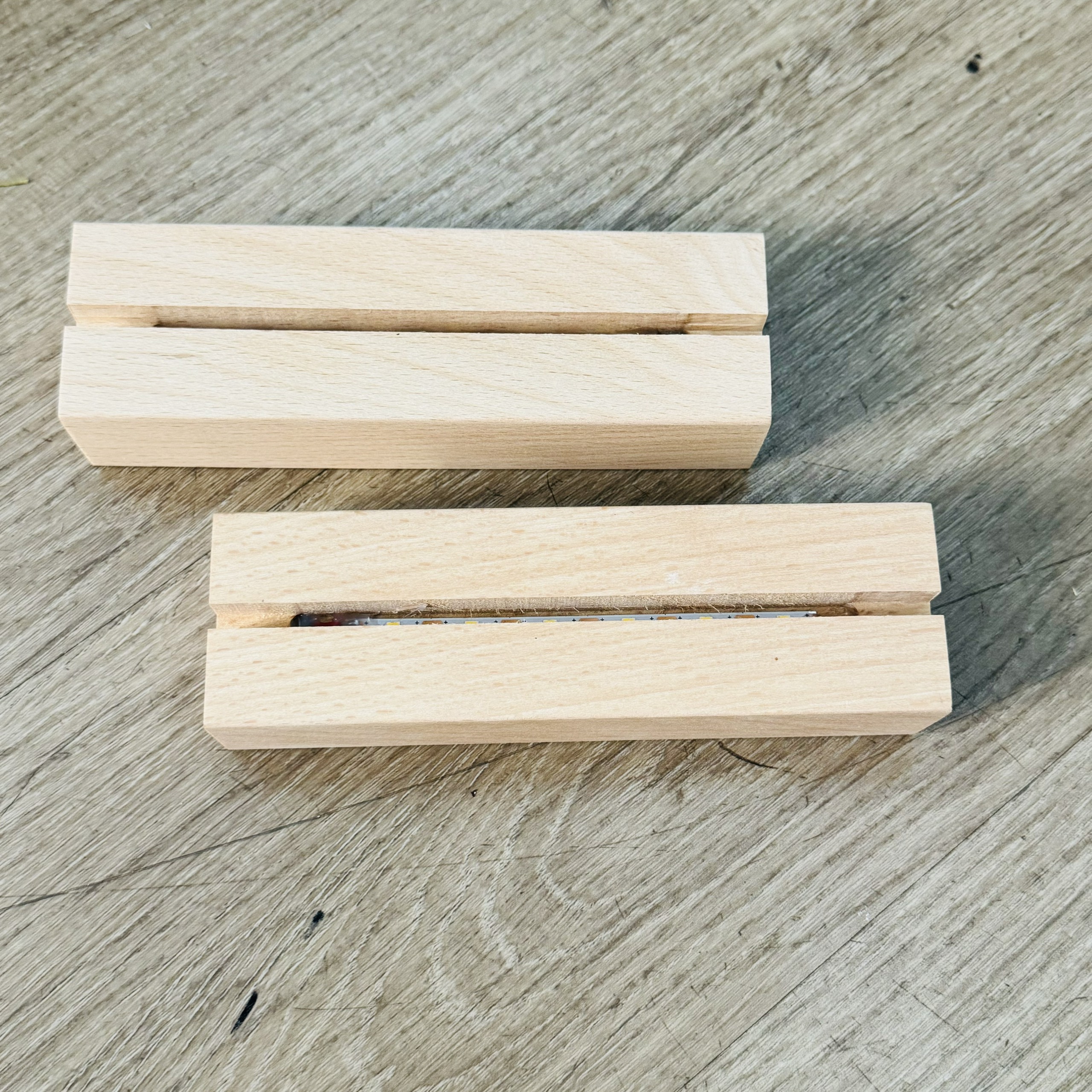 ĐẾ ĐÈN LED 3D BẰNG GỖ GẮN PIN TRANG TRÍ DIY SIÊU TIỆN LỢI T.CRAFT HOUSE-NVLG