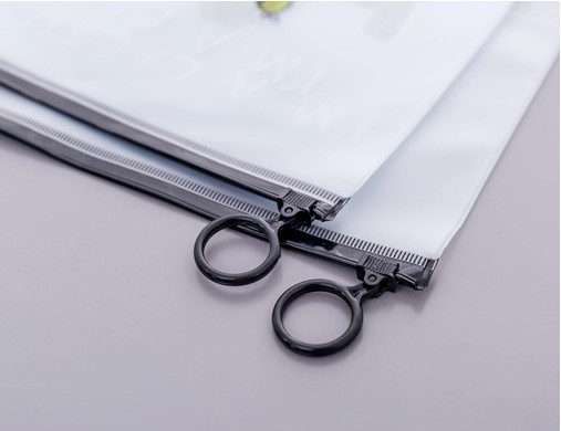 TÚI ĐỰNG BÚT CHẤT LIỆU NHỰA TRONG SUỐT CHỐNG THẤM NƯỚC DÀNH CHO HỌC SINH T-CRAFT ^^