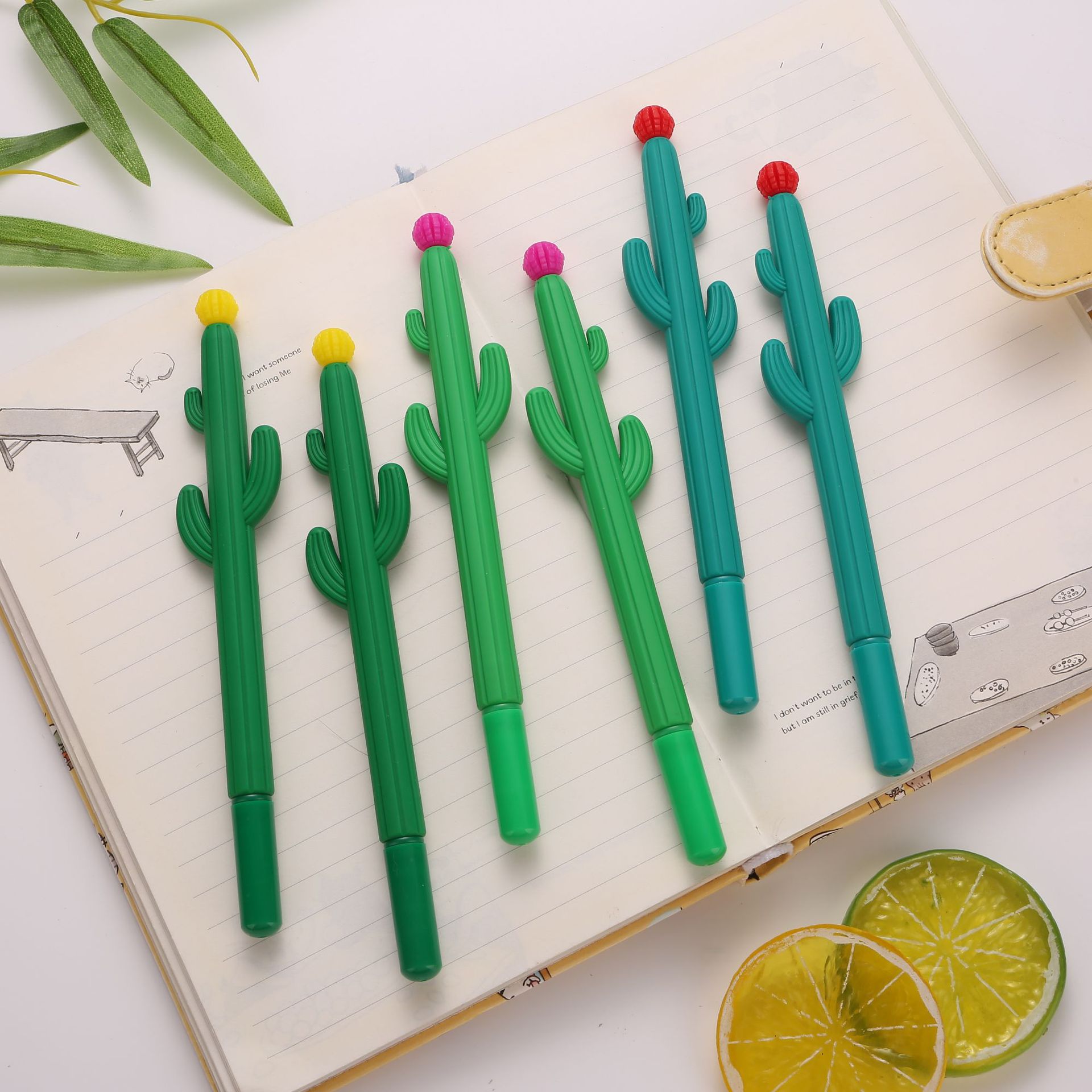 BÚT BI MỰC GEL MÀU ĐEN HÌNH CÂY XƯƠNG RỒNG ĐẦU KIM 0.5MM T.CRAFT HOUSE