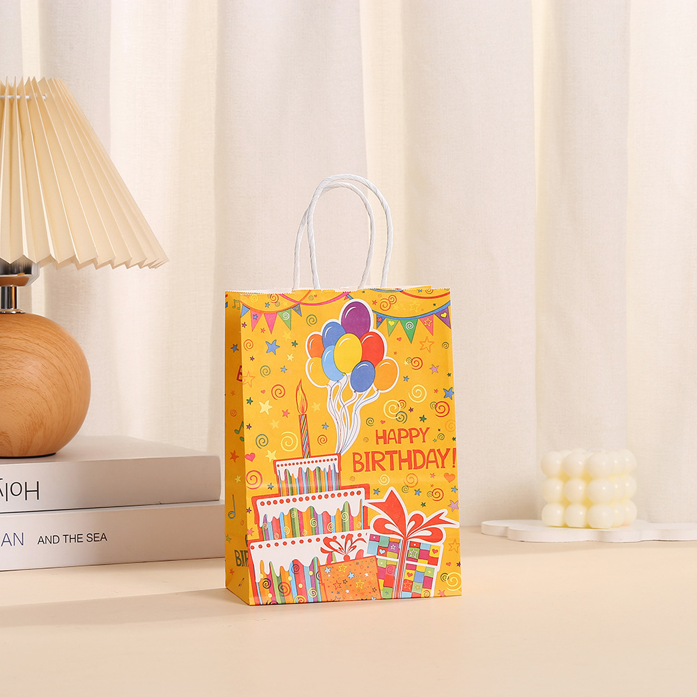 TÚI GIẤY QUÀ TẶNG CHỦ ĐỀ HAPPY BIRTHDAY DỄ XƯƠNG T.CRAFT HOUSE