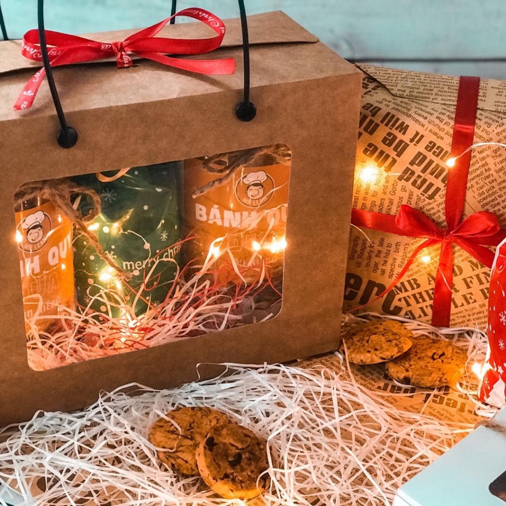 HỘP ĐỰNG QUÀ TẶNG MẶT MICA GIẤY KRAFT PHONG CÁCH CỔ ĐIỂN T.CRAFT HOUSE