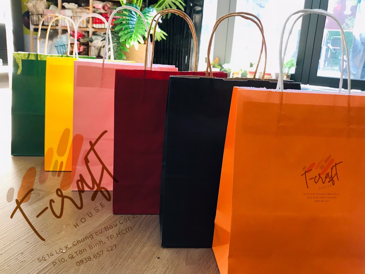 TÚI GIẤY KRAFT NHIỀU MÀU KÍCH THƯỚC 25x12x33cm KÈM QUAI XÁCH CHẮC CHẮN DÀY 120gsm ĐỰNG QUÀ TẶNG T.CRAFT HOUSE