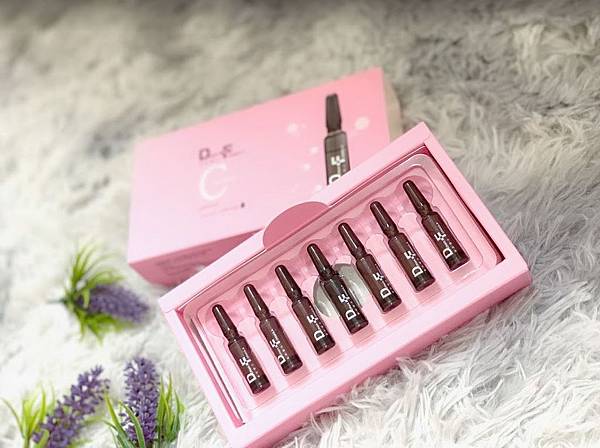 Tinh chất dưỡng trắng da Derma Formula Intensive Whitening C Ampoule 1.5ml x 14 ống