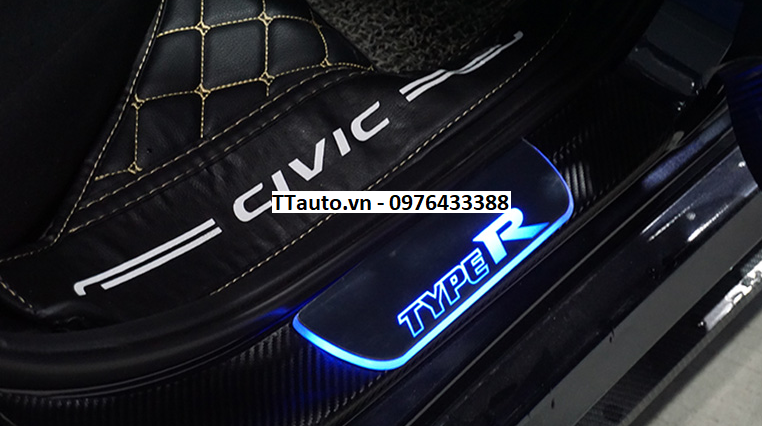 Nẹp bước chân có đèn kiểu Civic Type R (Mẫu 2)