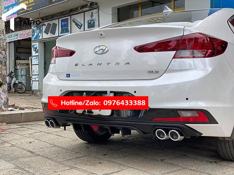 Líp sau, ốp cản sau Hyundai Elantra 2019-2021