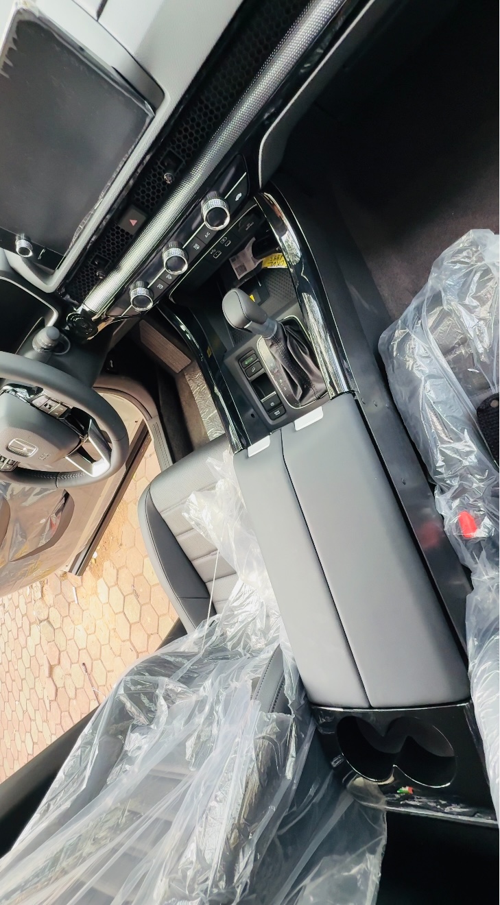 BỆ TỲ TAY BỌC DA HONDA CRV 2023 - 2026